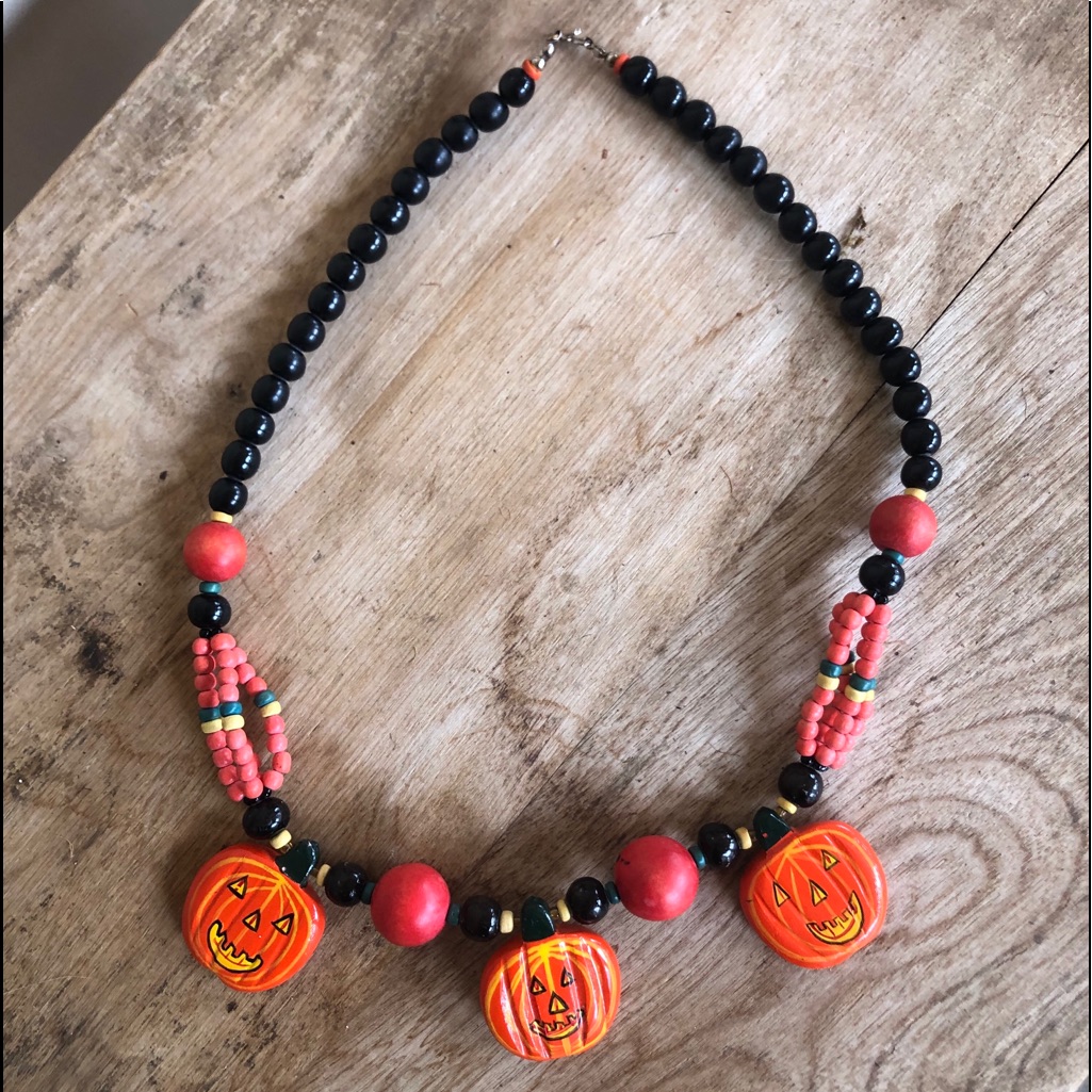 Halloween Holiday Necklace Cute Painted Pumpkins 18$